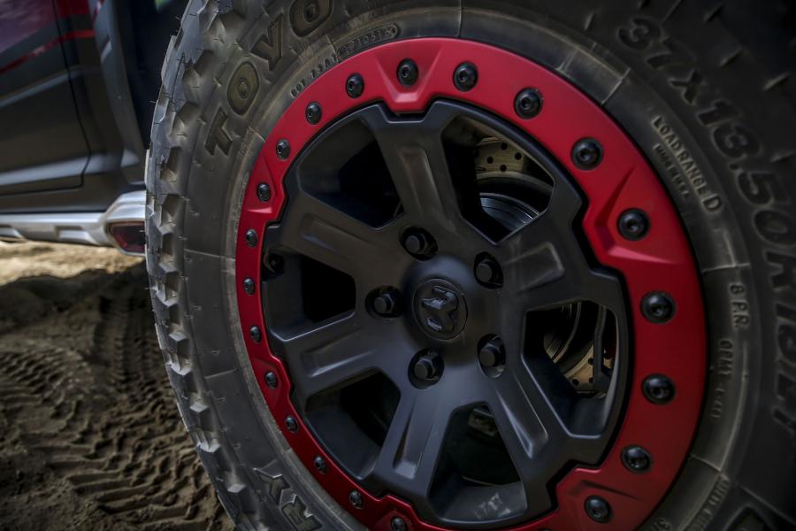 Колеса Dodge Ram Rebel TRX Concept 2016 года  (фото 11 из 24)